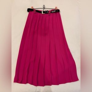 Vintage HAMELLS pink pleated skirt